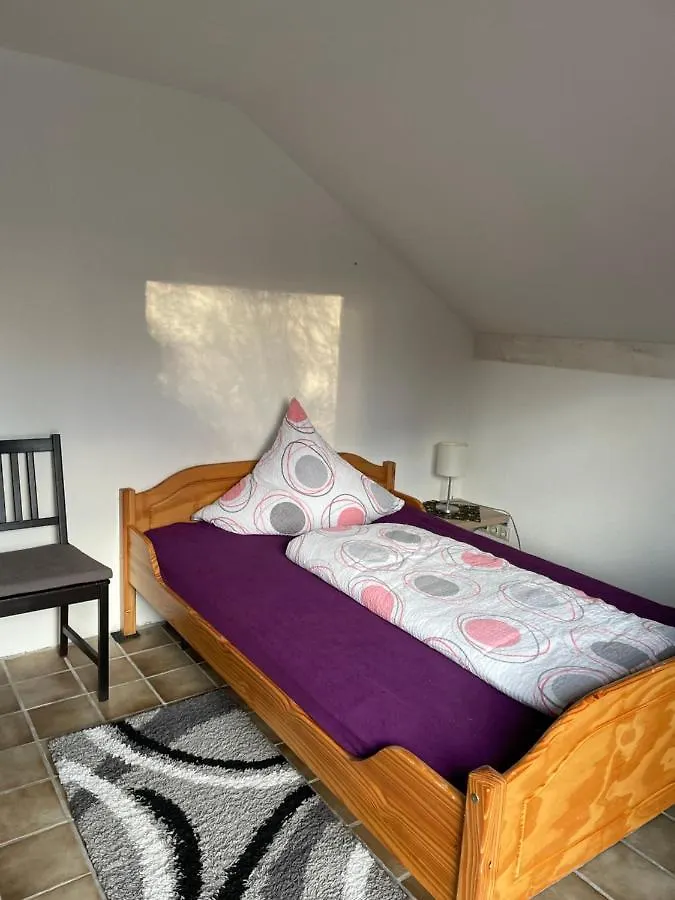 Zimmer in Lautrach Apartment